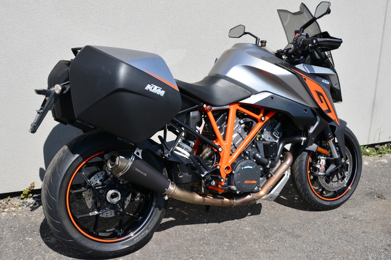 2016 KTM 1290 Super Duke GT