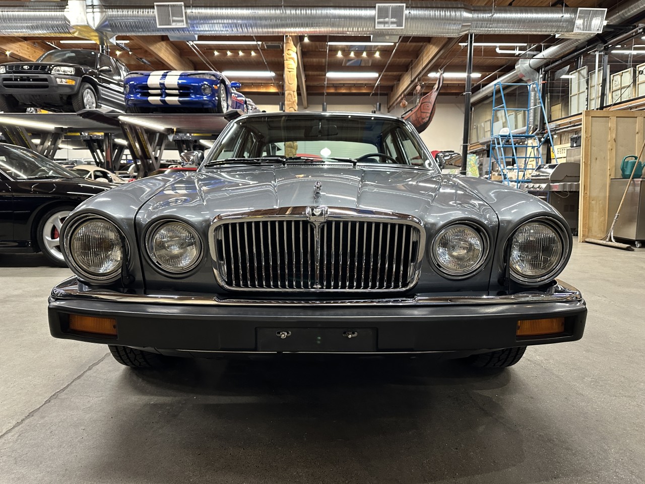1988 Jaguar XJ Vanden Plas V12