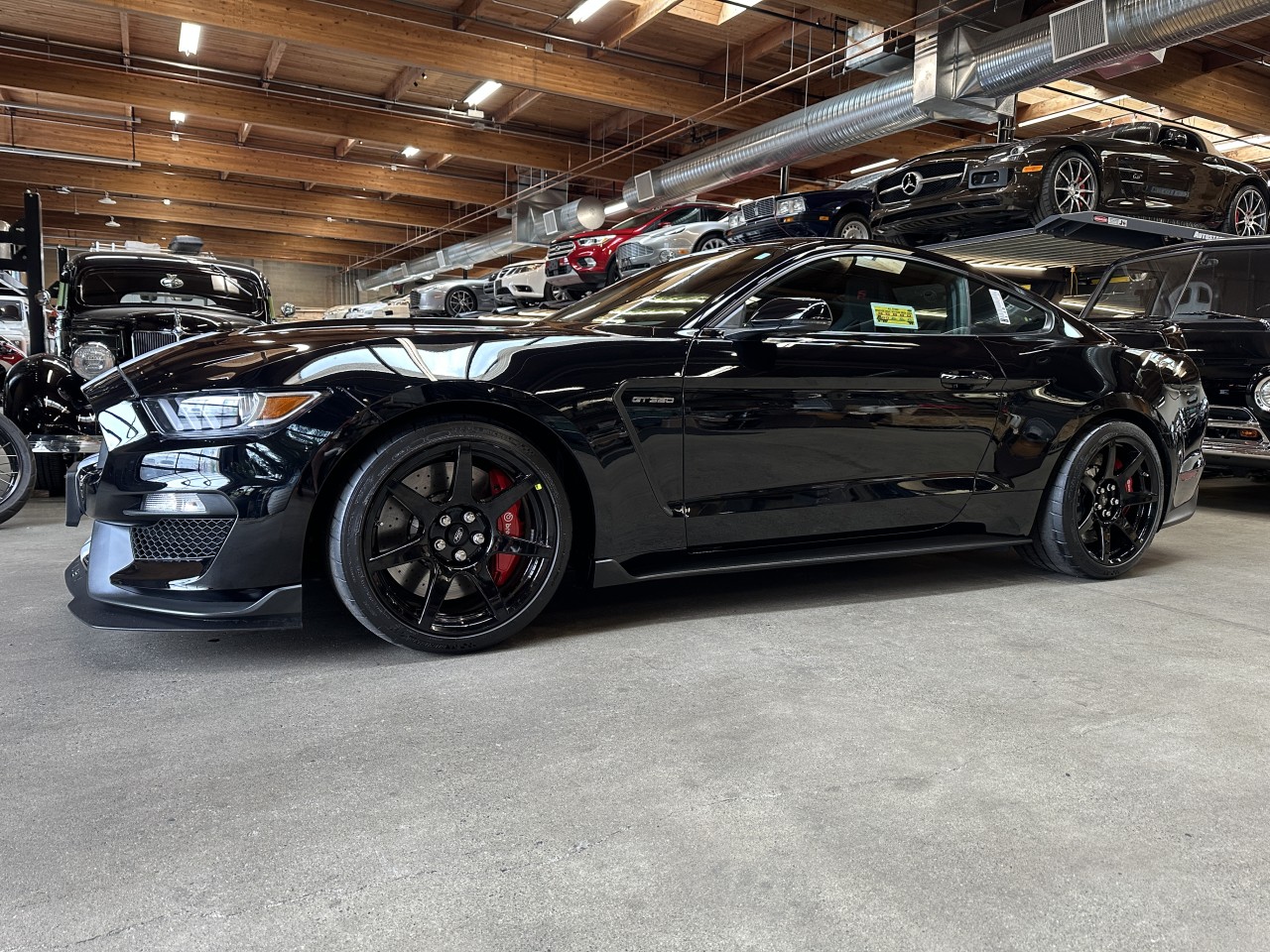 2018 Ford Mustang Shelby GT350R Fastback - Vancouver BC