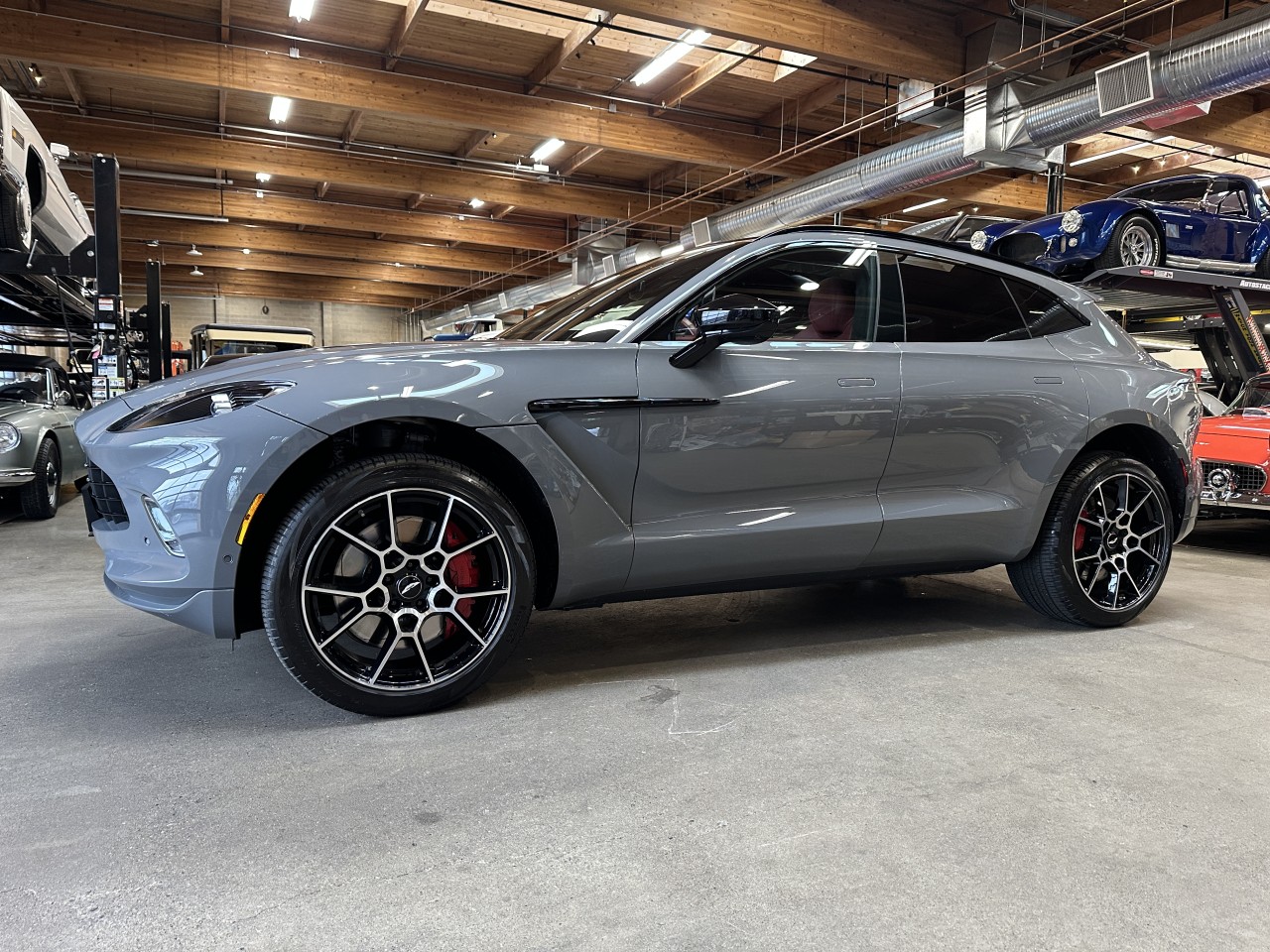 2022 Aston Martin DBX AWD - Vancouver BC